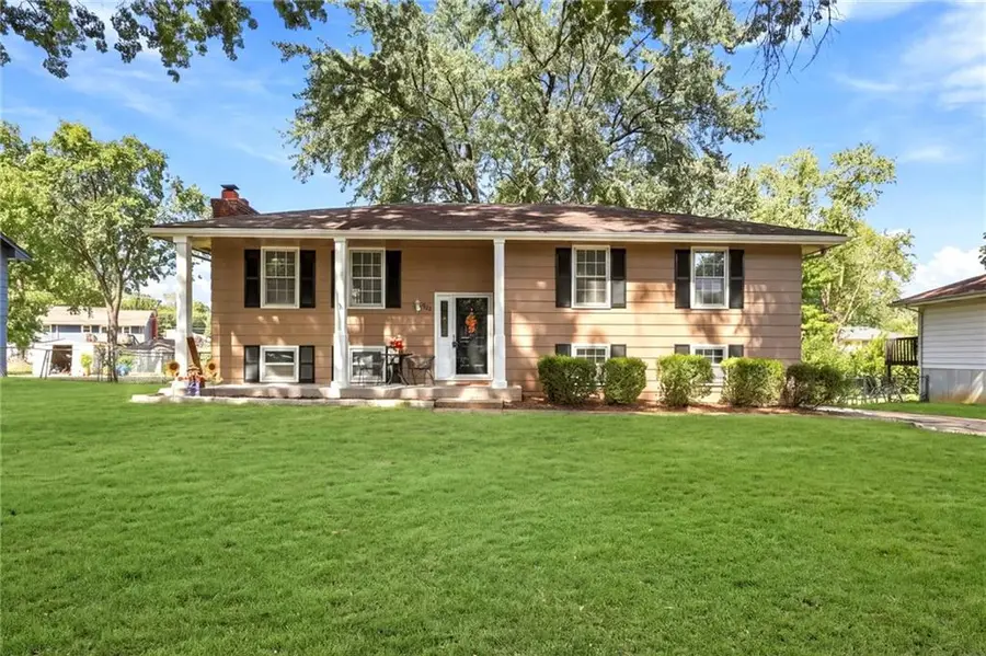 804 SE 13th Street, Oak Grove, MO 64075 - #3
