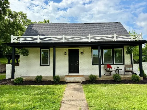 1106 College Hill Street, Pleasant Hill, MO 64080