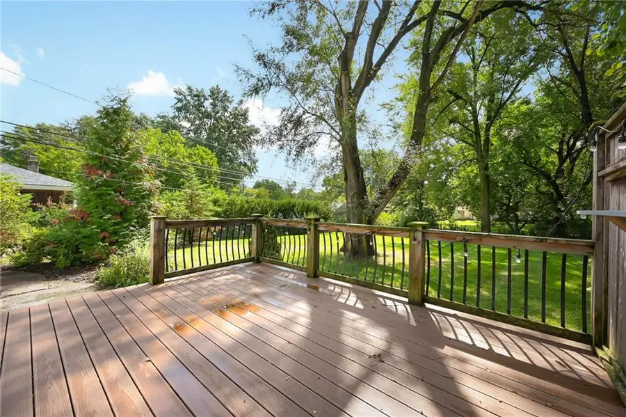 7001 W 68th Street, Overland Park, KS 66204 - #3