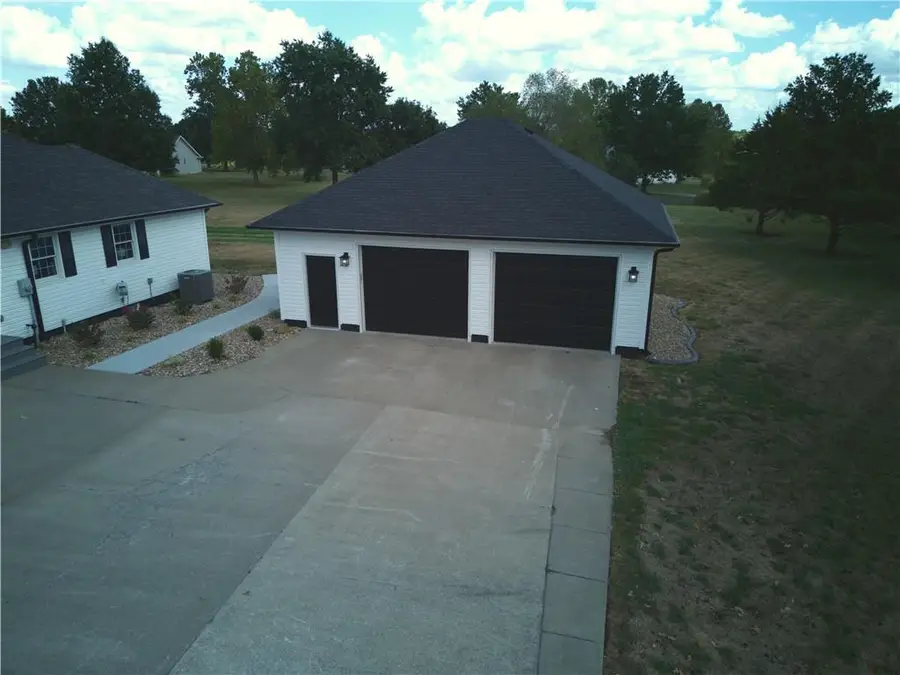 12596 E Oliver Pass, Nevada, MO 64772 - #3