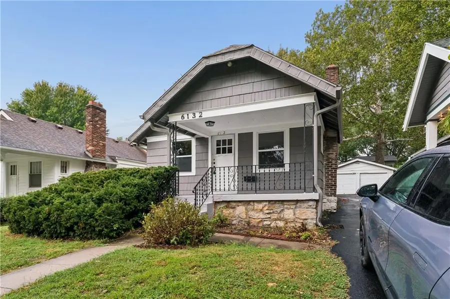 6132 Holmes Street, Kansas City, MO 64110 - #3