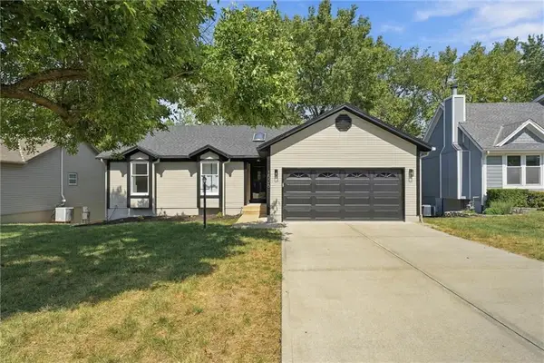 1506 W Prairie Terrace, Olathe, KS 66061