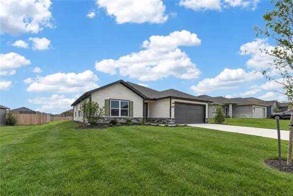 7908 SE 5th Street, Blue Springs, MO 64014