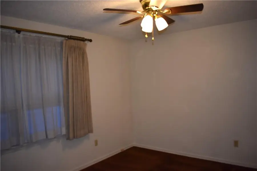 1701 S Walnut Street, Pittsburg, KS 66762 - #3