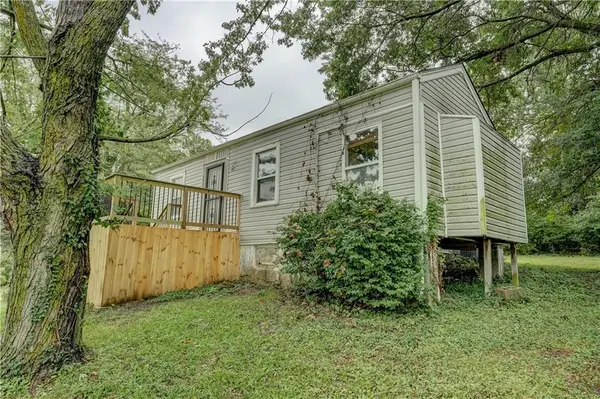 7411 E 83rd Street, Kansas City, MO 64138
