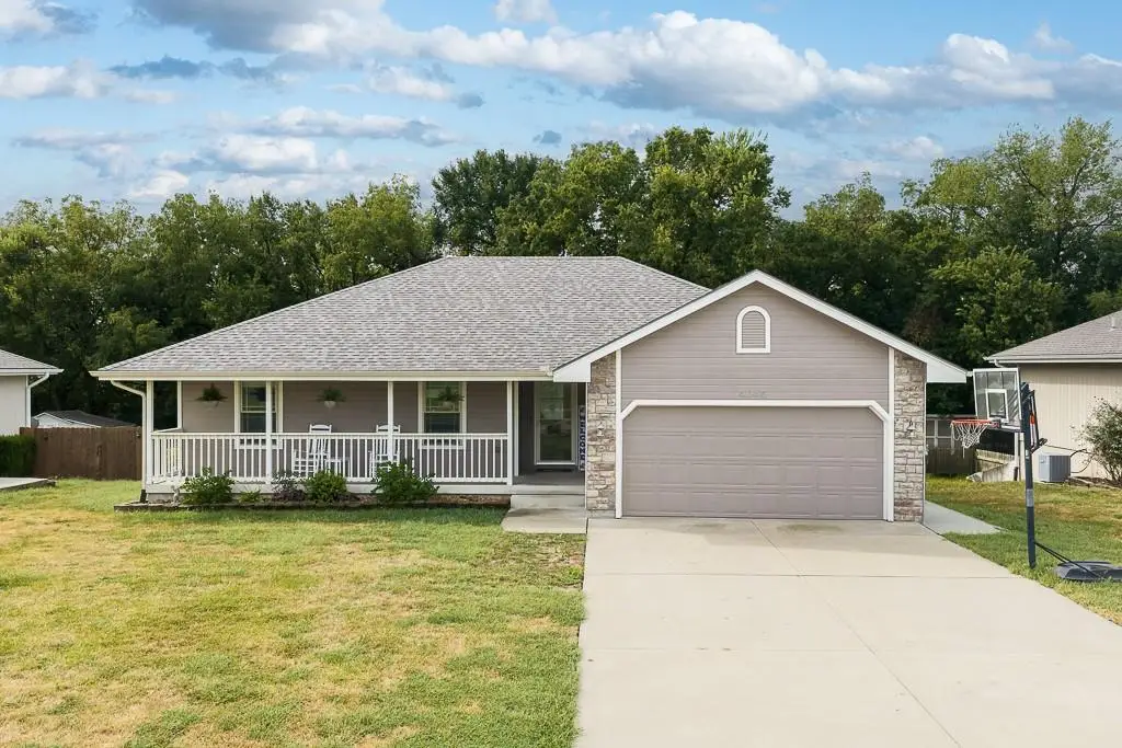 4045 SE 23rd Terrace, Tecumseh, KS 66542 - #1