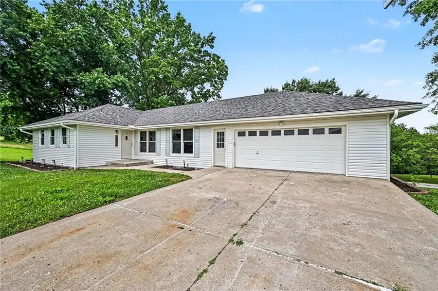 1500 Ridgeview Road, Liberty, MO 64068 - #2