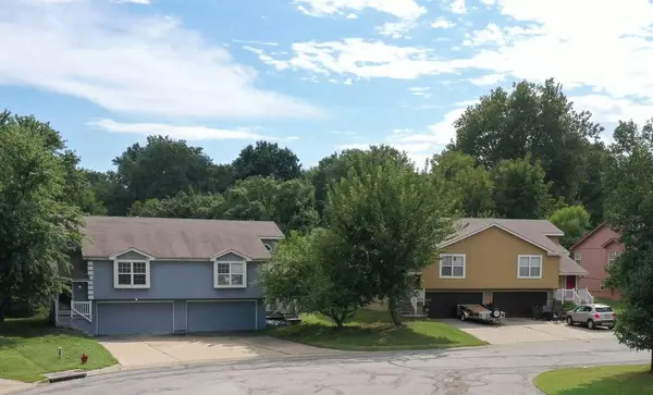 403,406&408,412&414 SW Joy Court, Blue Springs, MO 64014