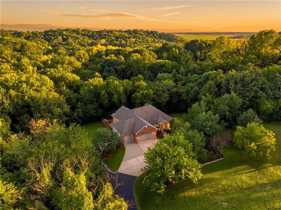 8615 NW Baker Road Circle, Kansas City, MO 64153 - #2