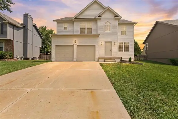 21470 W 122nd Street, Olathe, KS 66061