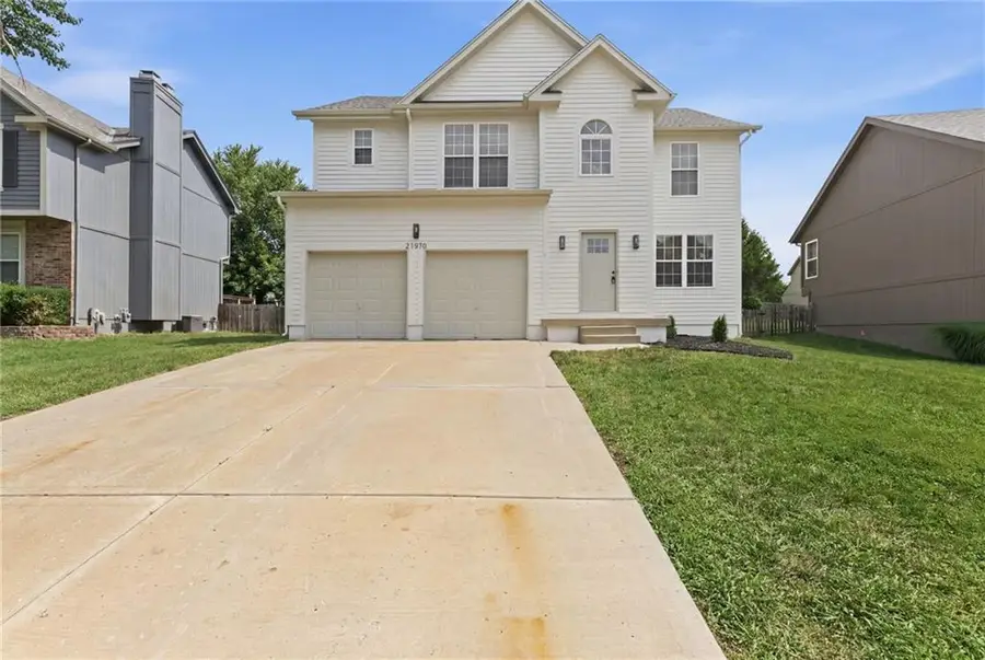 21470 W 122nd Street, Olathe, KS 66061 - #2