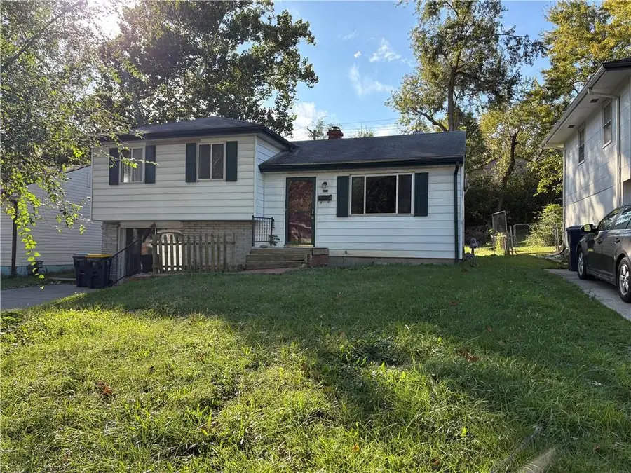 4724 N Bristol Avenue, Kansas City, MO 64117 - #2