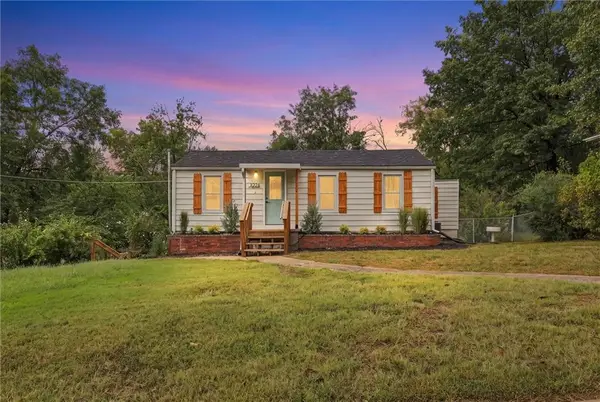 5224 England Street, Merriam, KS 66203