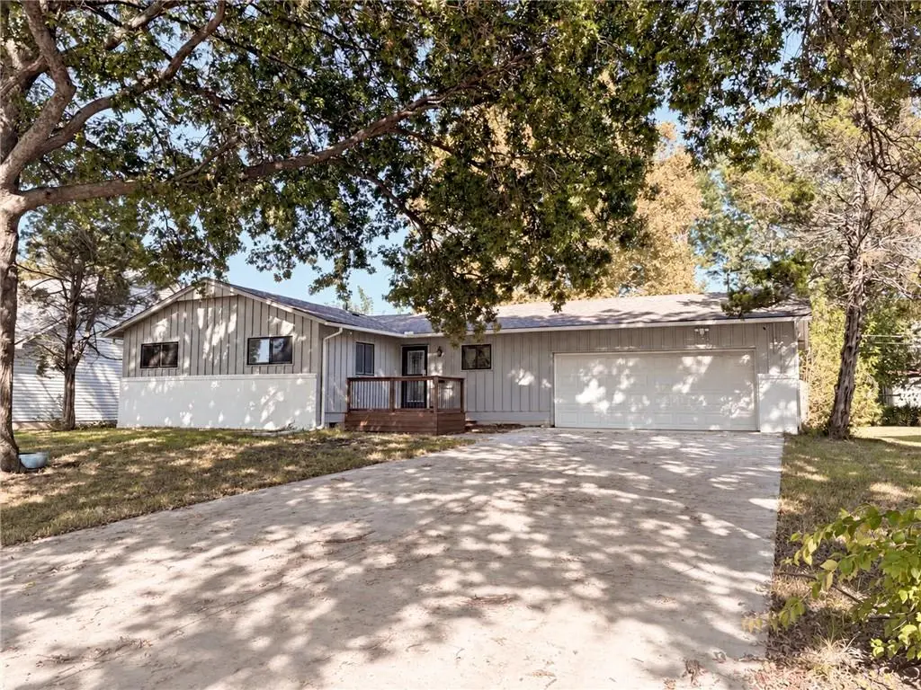 1417 S Ash Street, Ottawa, KS 66067 - #1
