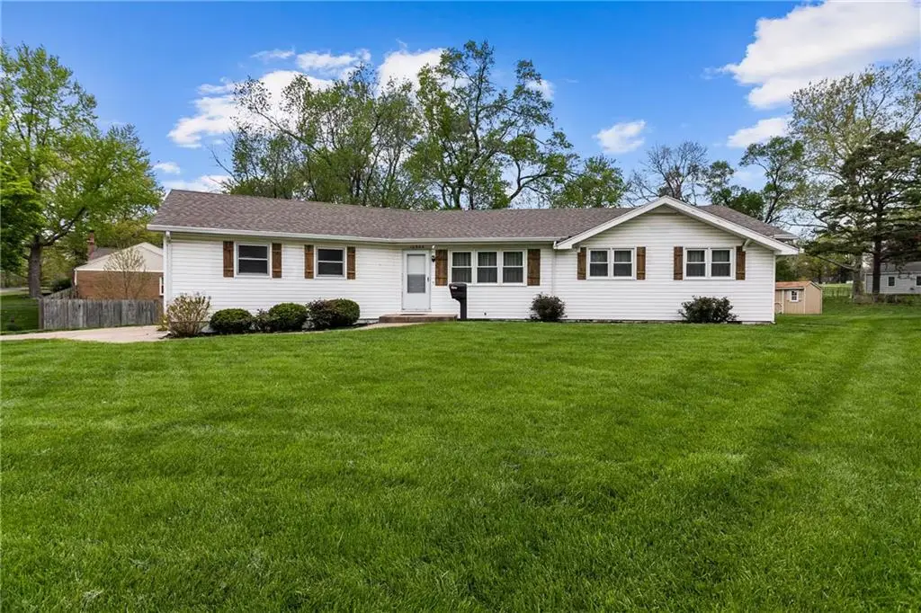 10906 W 56th Terrace, Shawnee, KS 66203 - #1