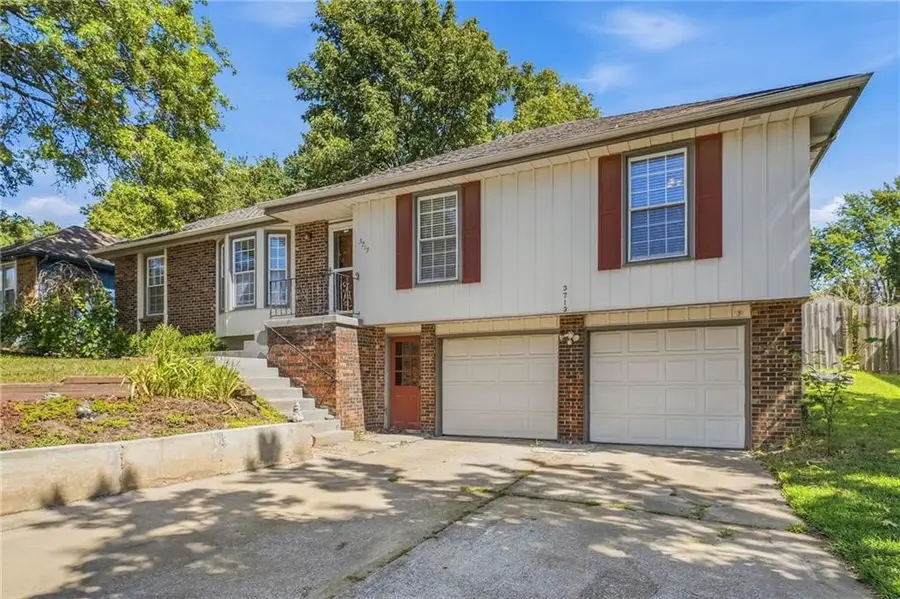 3713 Stanton Street, Lees Summit, MO 64064 - #3