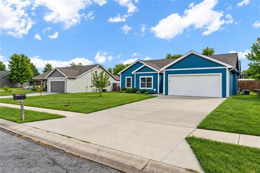 216 Meadowbrook Lane, Wellsville, KS 66092 - #3