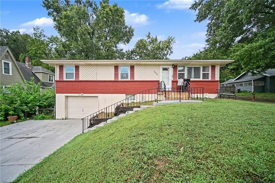 5024 N Chelsea Avenue, Kansas City, MO 64119 - #2