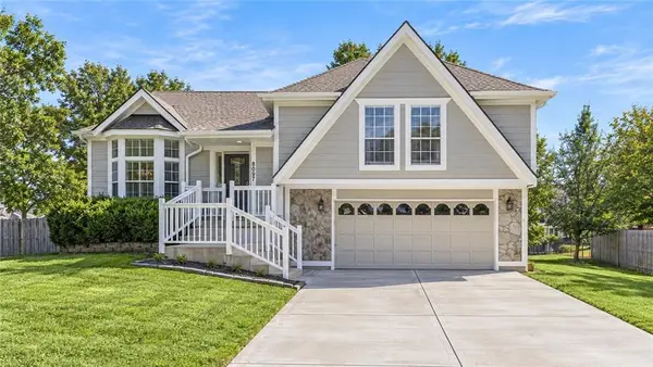 8007 W 148th Terrace, Overland Park, KS 66223
