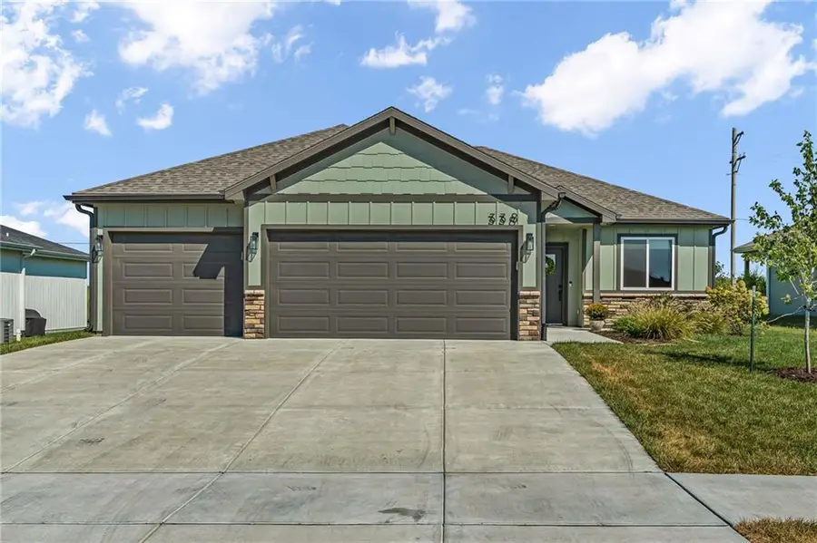 338 W 25th Street, Eudora, KS 66025 - #2