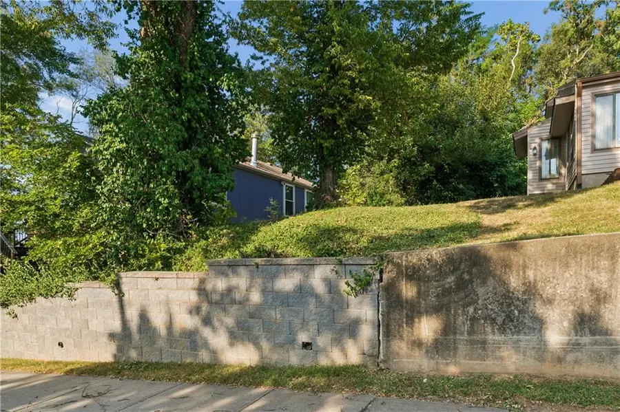2114 Belleview Avenue, Kansas City, MO 64108 - #2