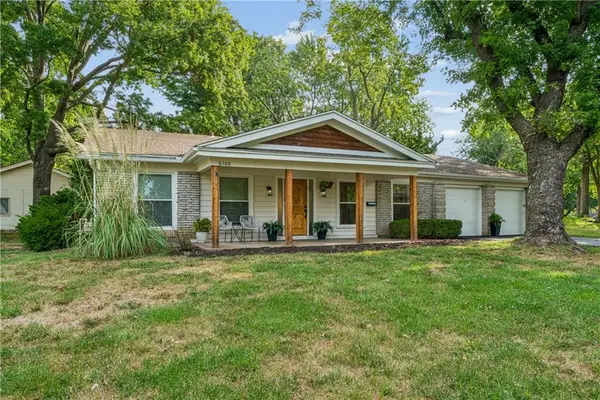 6100 W 88th Street, Overland Park, KS 66207