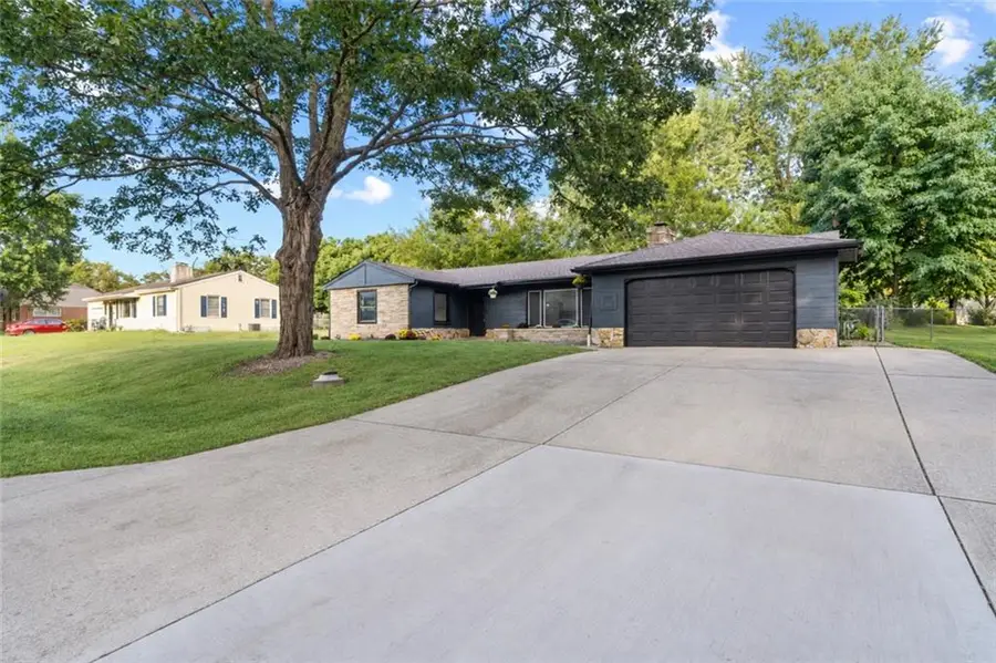 4409 Ridgeway Avenue, Kansas City, MO 64133 - #2