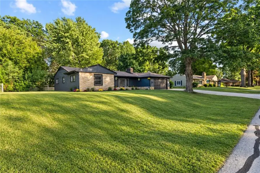 4409 Ridgeway Avenue, Kansas City, MO 64133 - #3