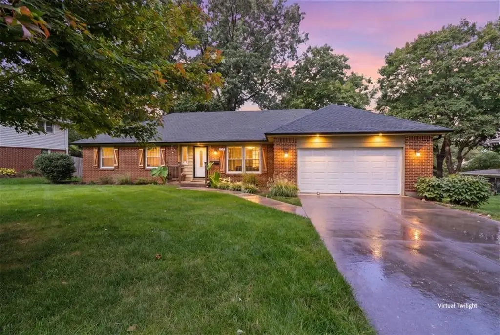 10616 Oak Street, Kansas City, MO 64114 - #1