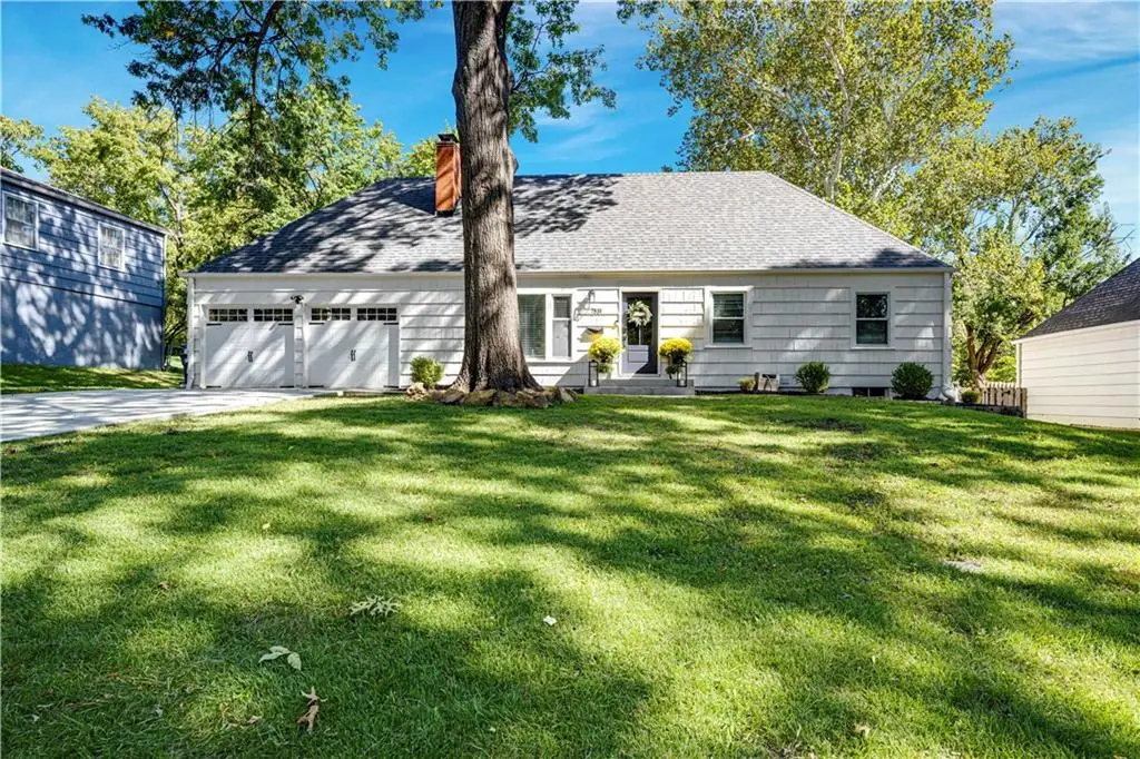 7531 Fairway Street, Prairie Village, KS 66208 - #1
