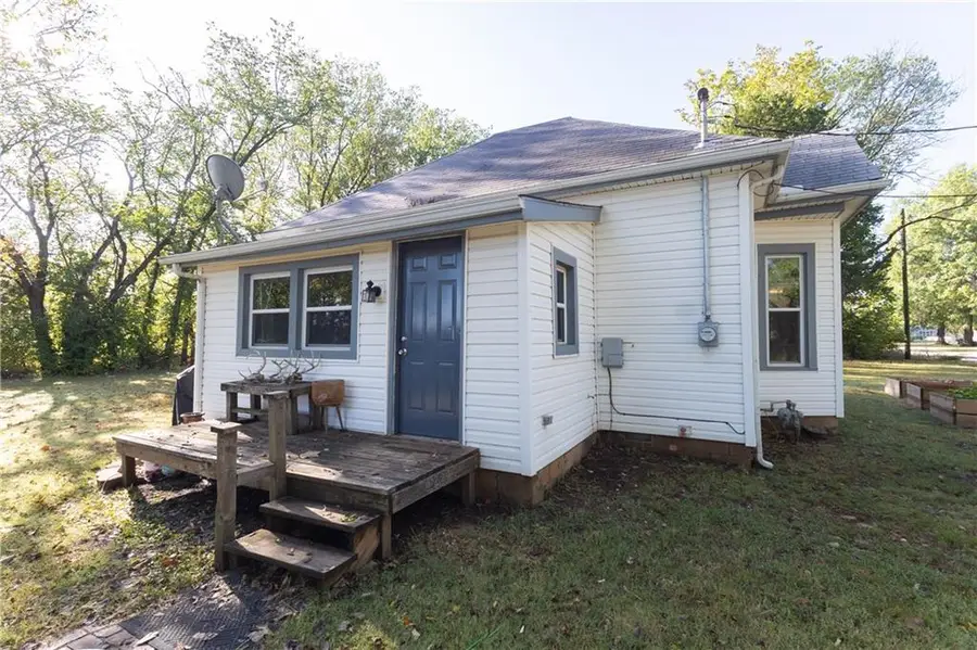 729 N Neosho Street, Cherryvale, KS 67335 - #2