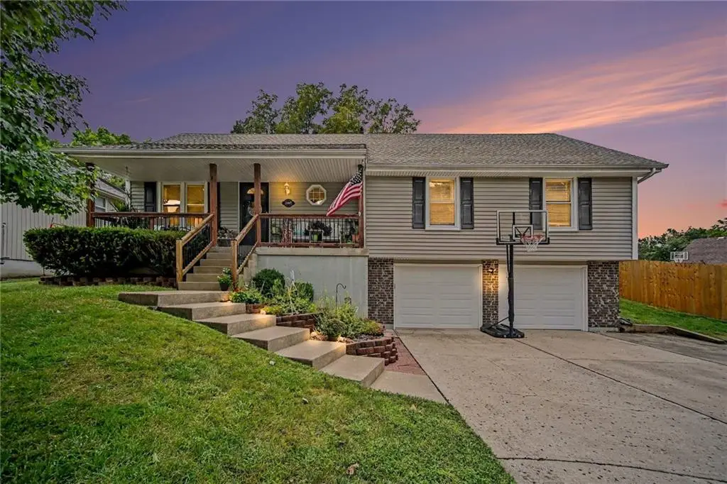 1307 SW 24th Street, Blue Springs, MO 64015 - #1