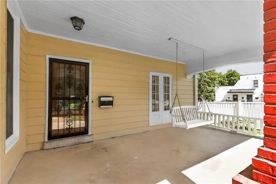 610 W Maple Avenue, Independence, MO 64050 - #3
