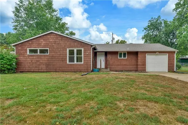 1339 Ward Parkway, Topeka, KS 66604