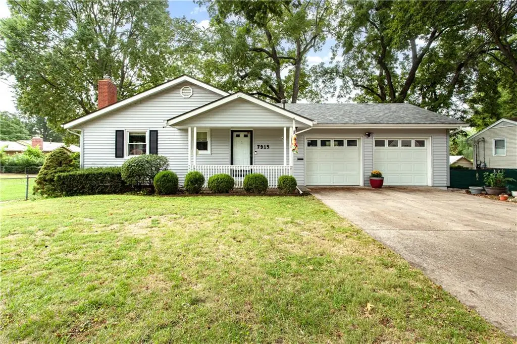 7915 W 77th Street, Overland Park, KS 66204 - #1