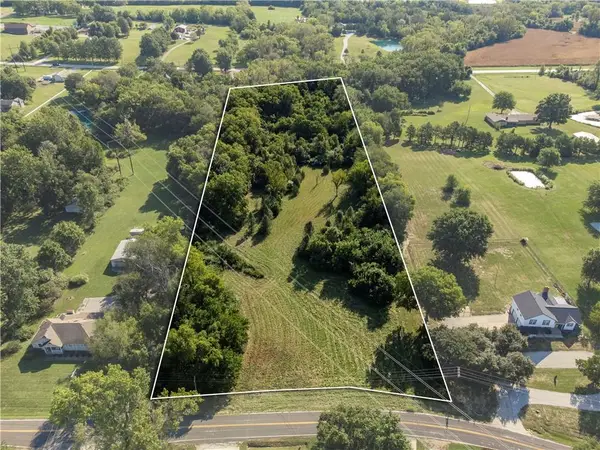 3623 S Rust Road, Grain Valley, MO 64029