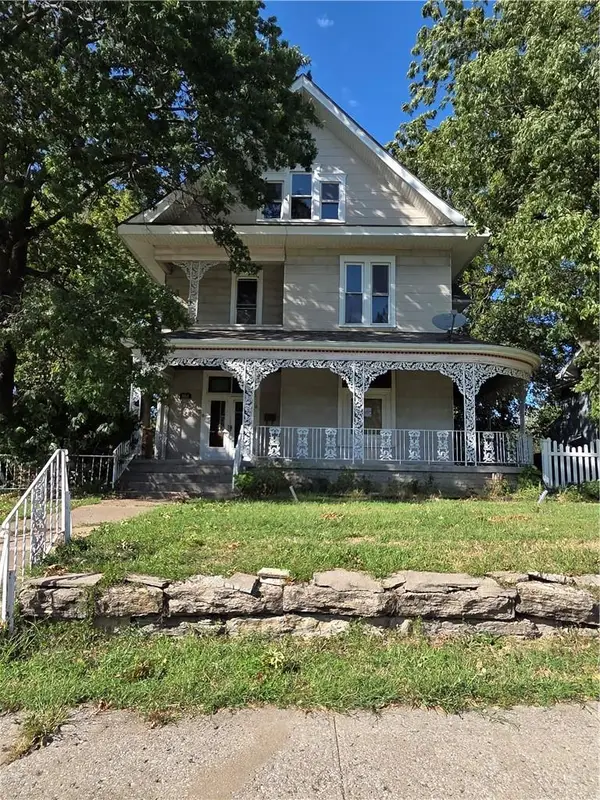 902 W Maple Avenue, Independence, MO 64050