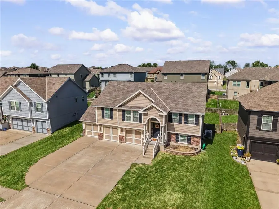 7502 NE 109th Street, Kansas City, MO 64157 - #2