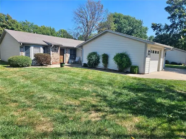 1328 W Jenkins Boulevard, Raymore, MO 64083