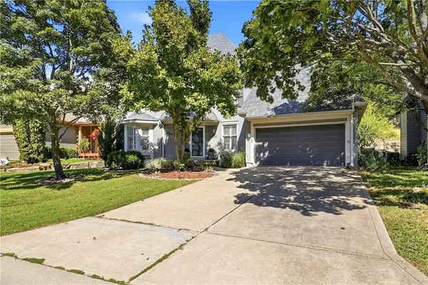 6355 Walker Street, Shawnee, KS 66218
