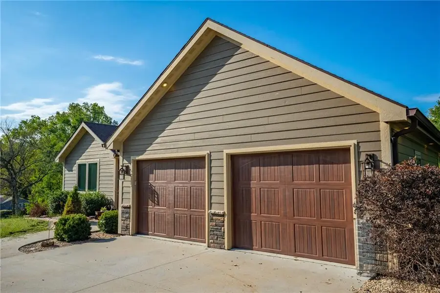 7877 SE St Rt 371 Highway, Saint Joseph, MO 64504 - #2