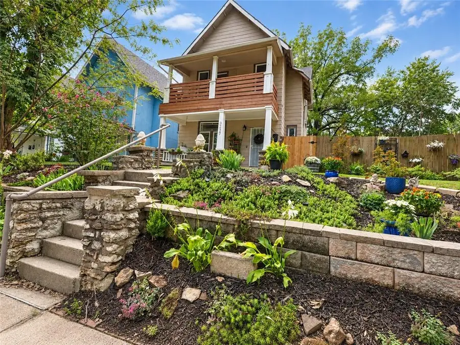 3227 Garner Avenue, Kansas City, MO 64124 - #2