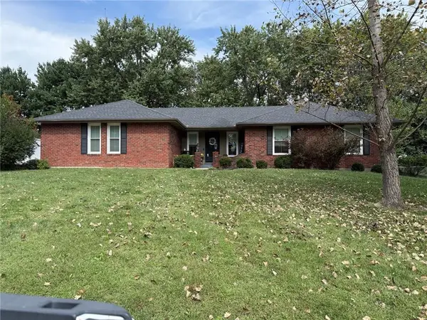 3515 Emerald Lane, Country Club, MO 64506