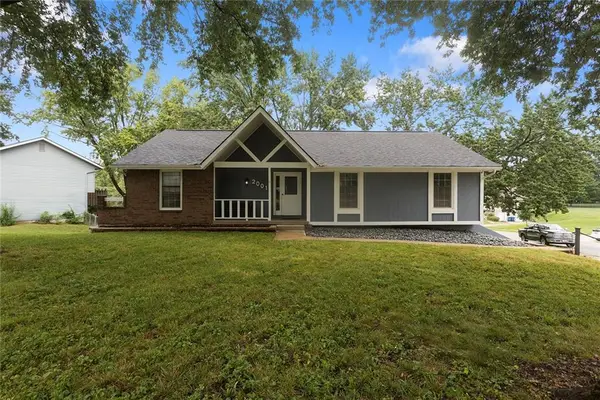 2001 Place Liberte Drive, Liberty, MO 64068