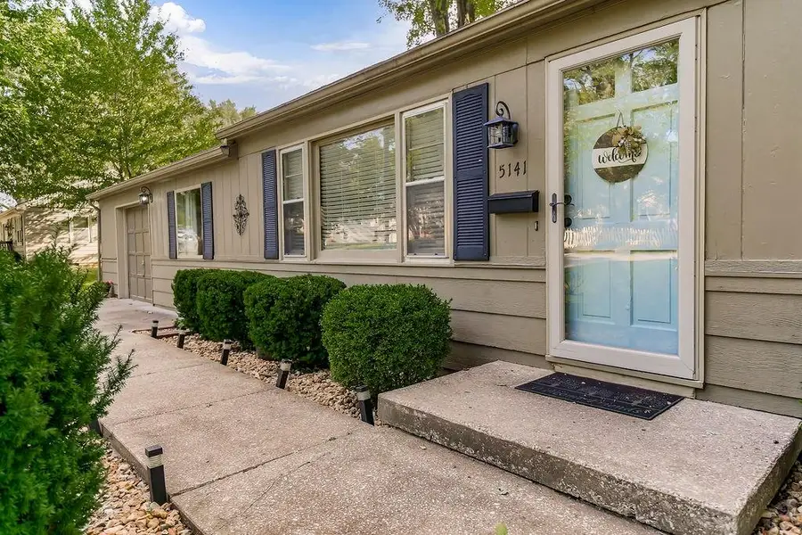 5141 Monrovia Street, Shawnee, KS 66216 - #2
