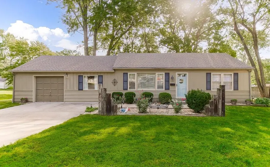 5141 Monrovia Street, Shawnee, KS 66216 - #3