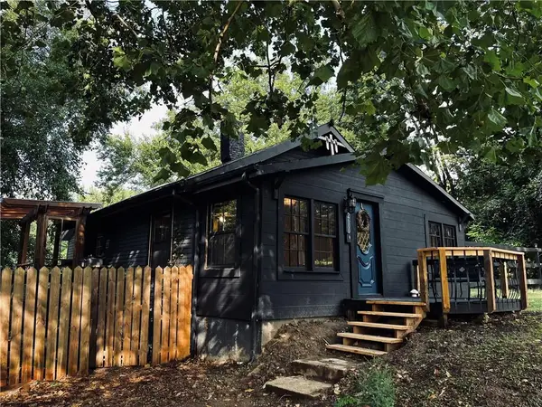 2600 N 2nd Street, St Joseph, MO 64505