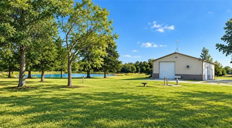 31480 Metcalf Road, Louisburg, KS 66053 - #2