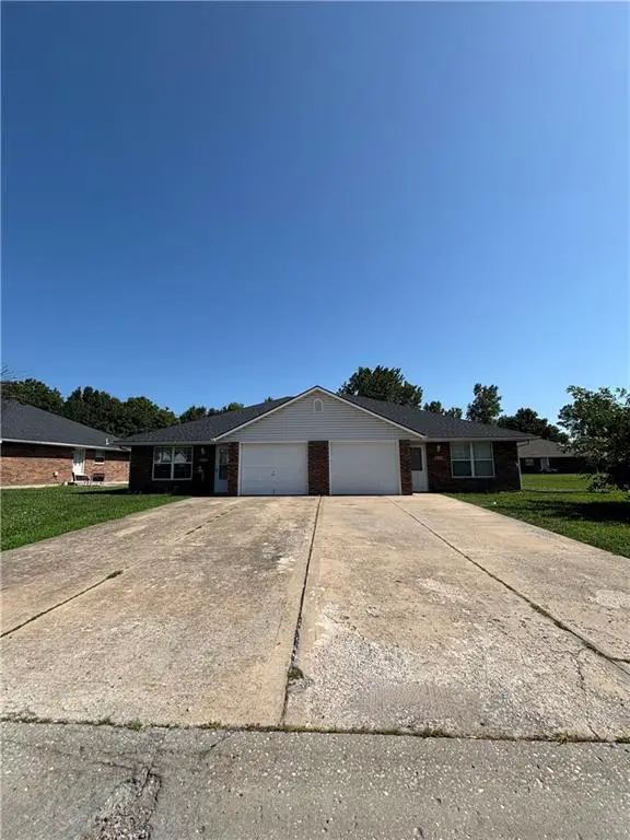 200-202 Woodbury Drive, Grain Valley, MO 64029 - #1