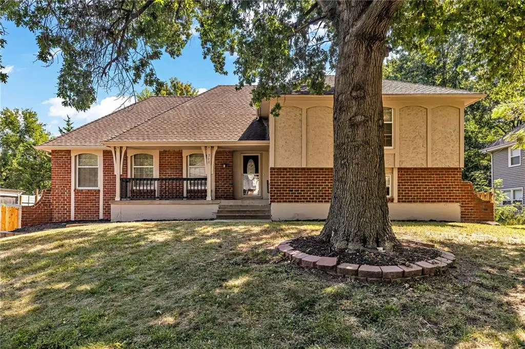 200 NE Locust Drive, Blue Springs, MO 64014 - #1